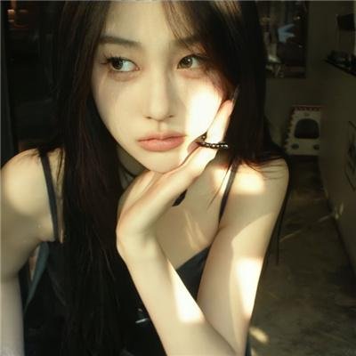 灰色少女